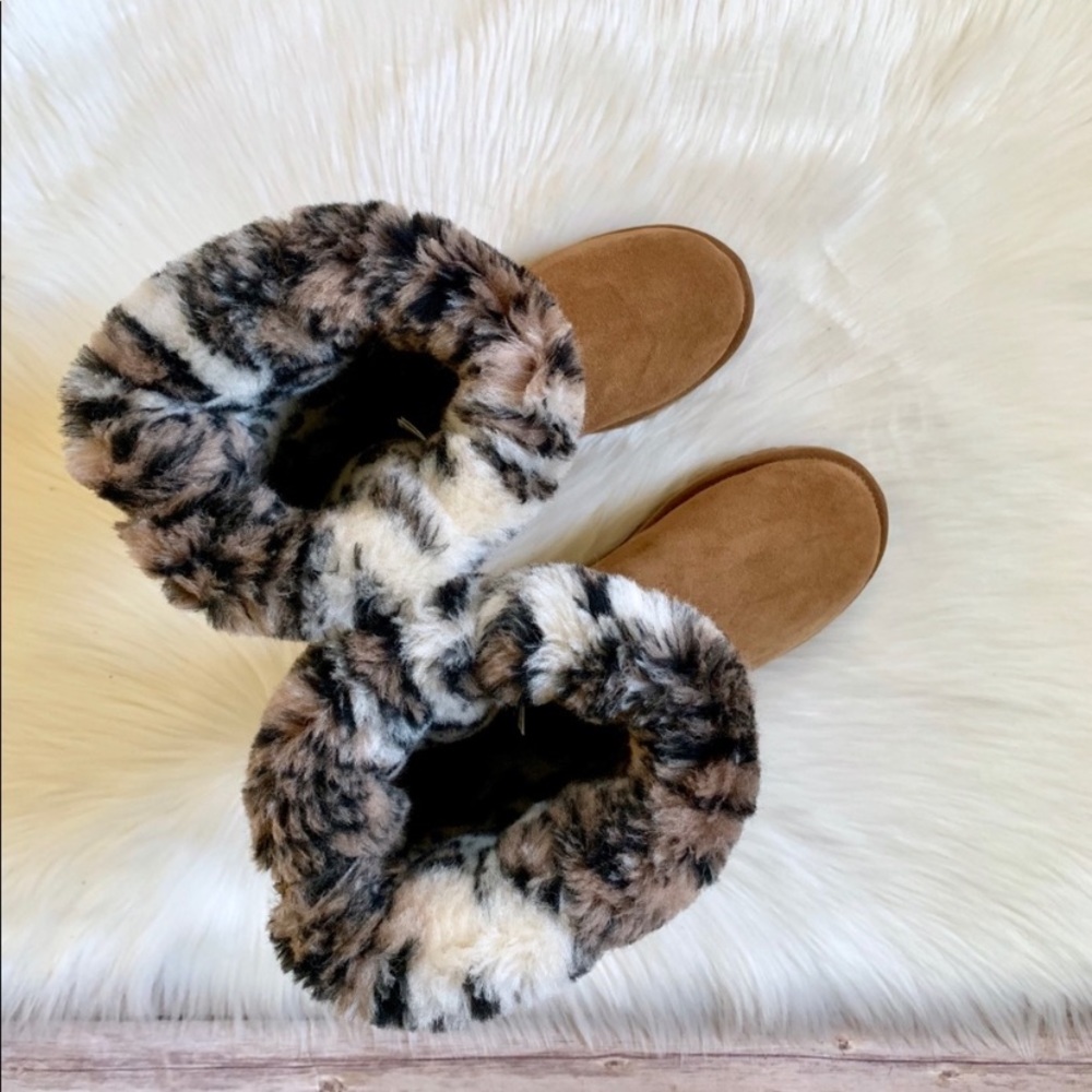 UGG Chestnut Classic Tall II Animal Boots - Picture 5 of 8